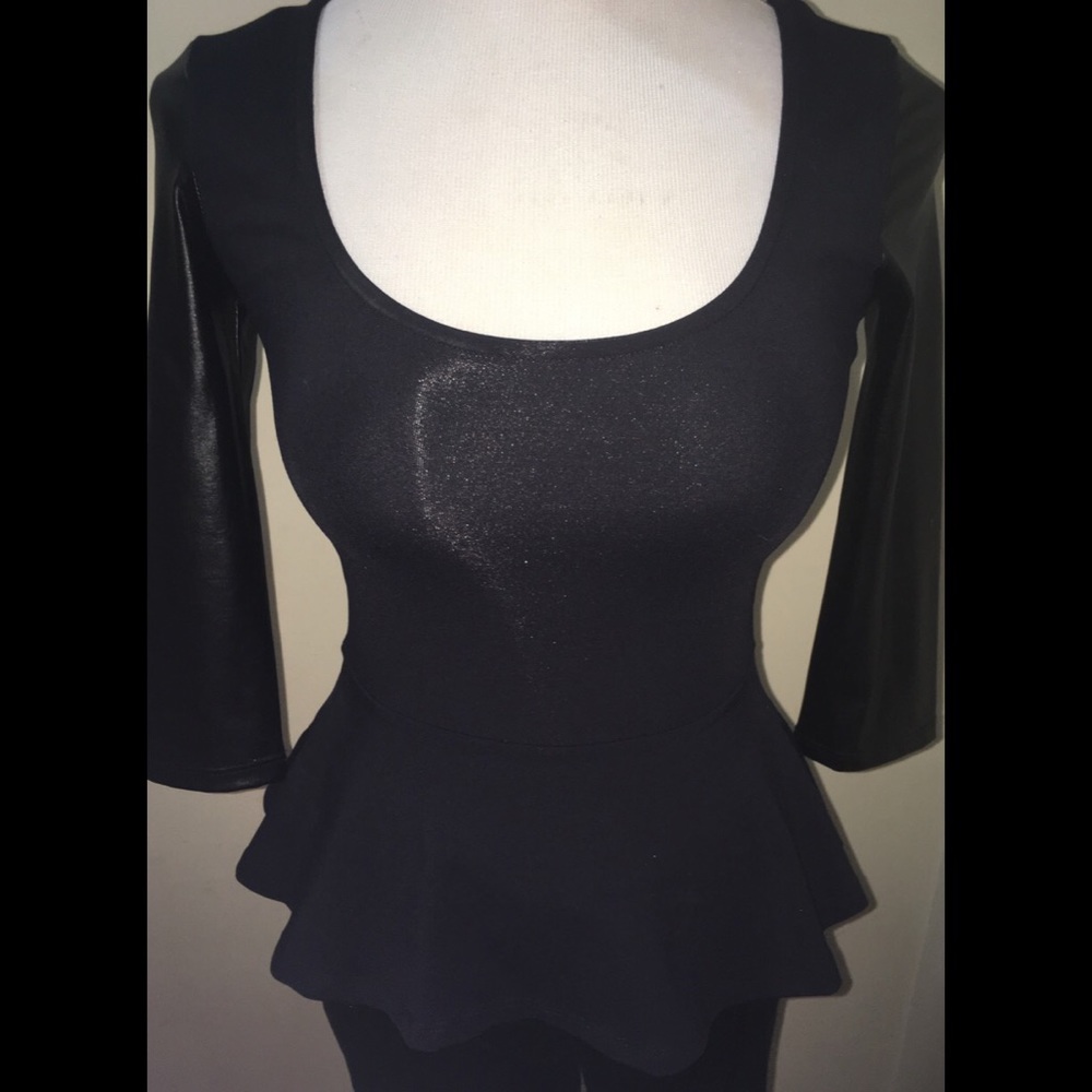 Bebe Wet Sleeve Peplum Top - Size XS (XXS)